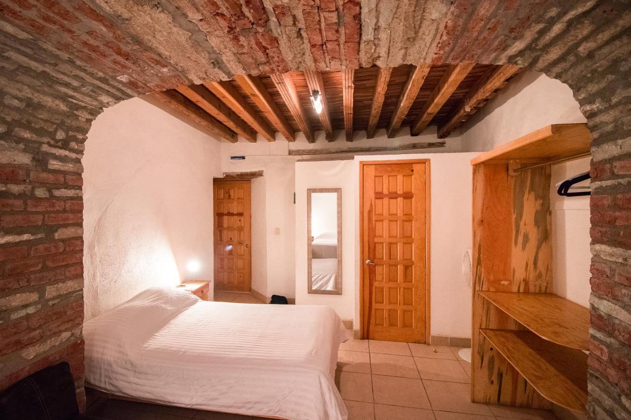 Hotel Meson Cuevano 3*